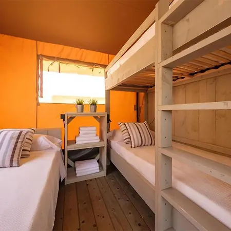 Кемпинг Devesa Gardens 2*