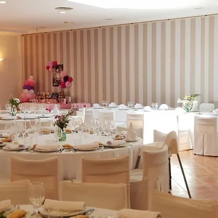 Devesa Gardens Кемпинг